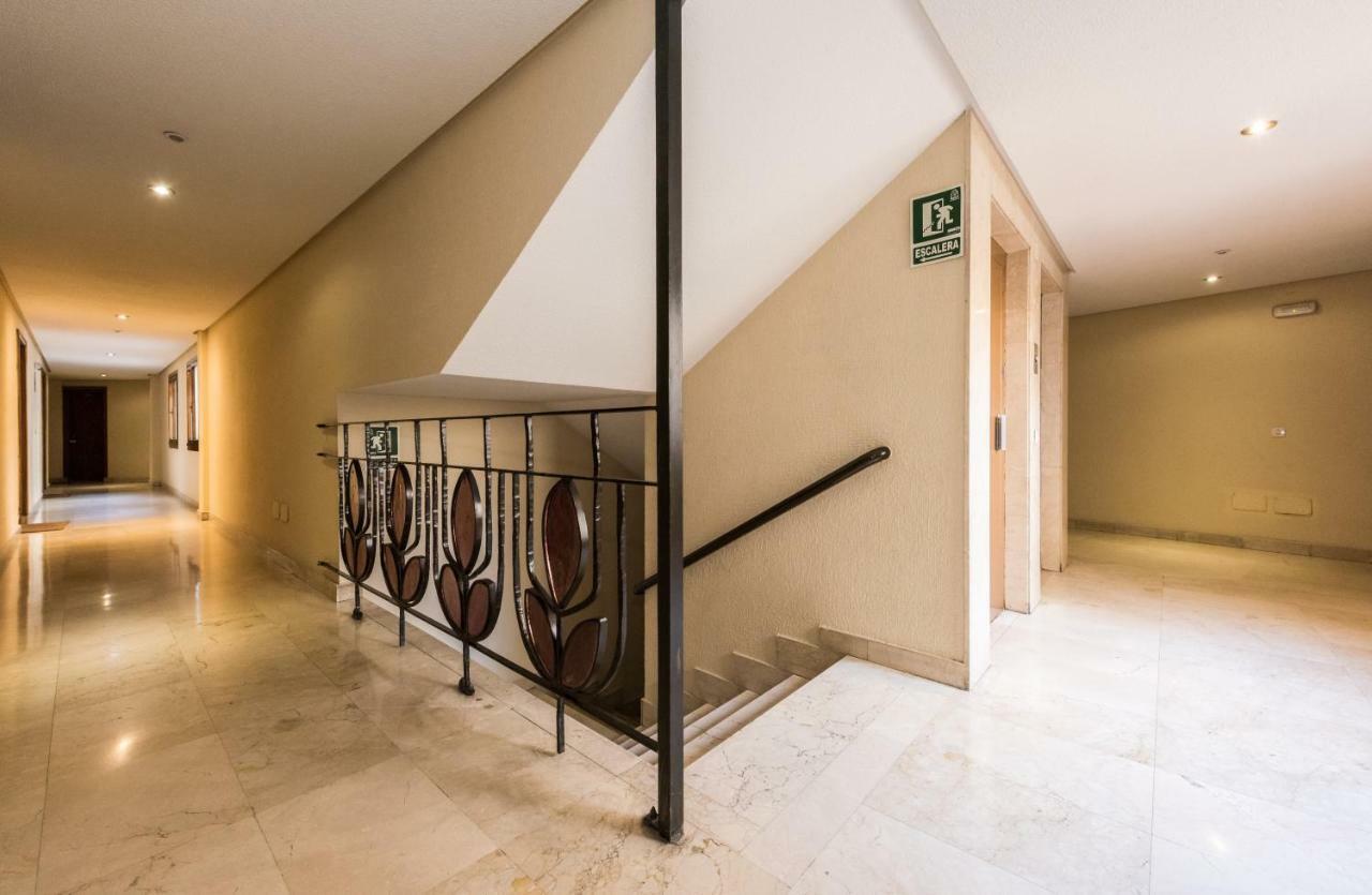 Super View Apartment Plaza Mayor Madrid Exterior photo